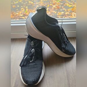 Nike Black and White Athletic Shoes size 8.5